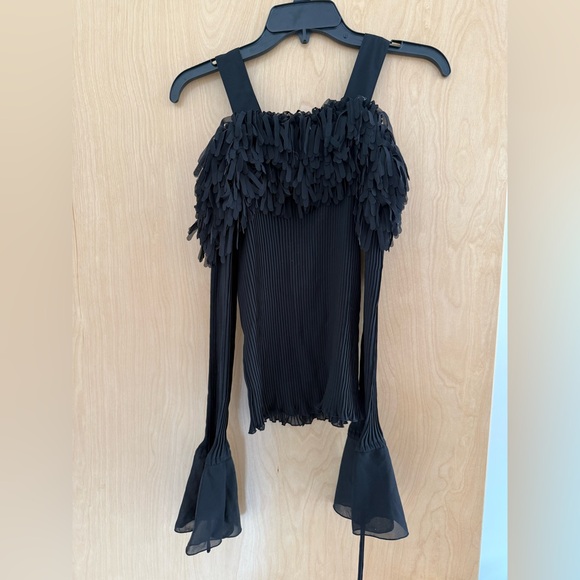 Cute Off The Shoulder Black Long Sleeve Top - Picture 1 of 2